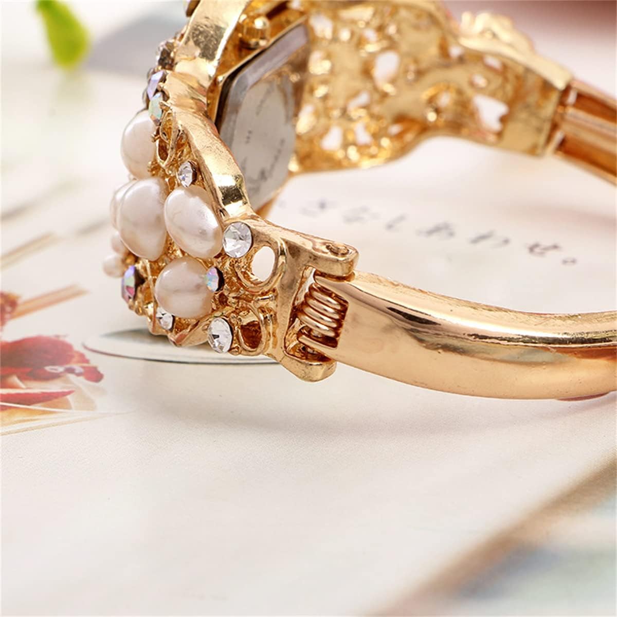 CdyBox Women Pearl Flower Bracelet Watch Square Dial Quartz Bangle Wrist Watch Lady Diamond Jewelry Watches