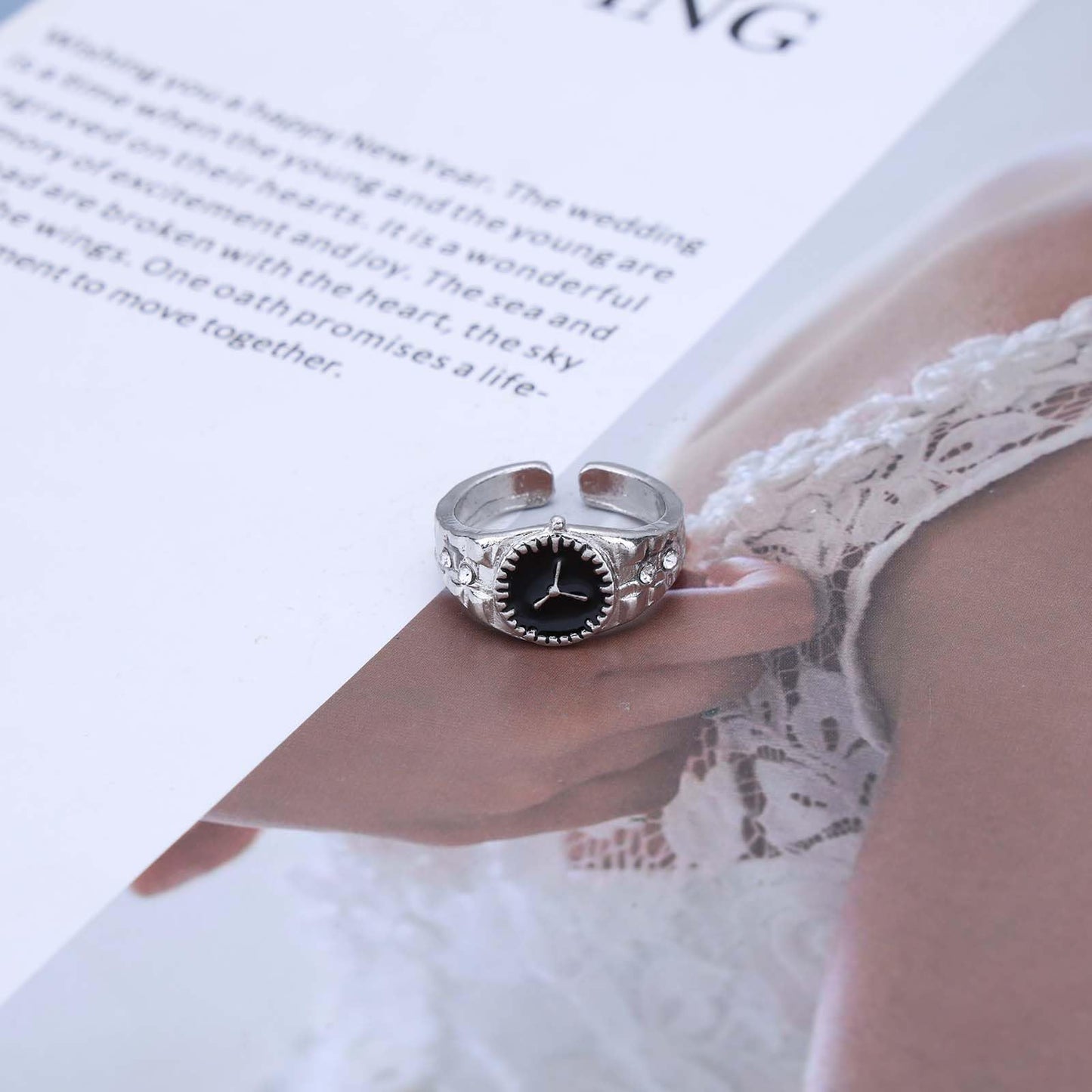 Andelaisi Boho Watch Finger Ring Vintage Watch Wrap Open Ring Gold Clock Open Knuckle Ring Watch Adjustable Stacking Ring Jewelry for Women