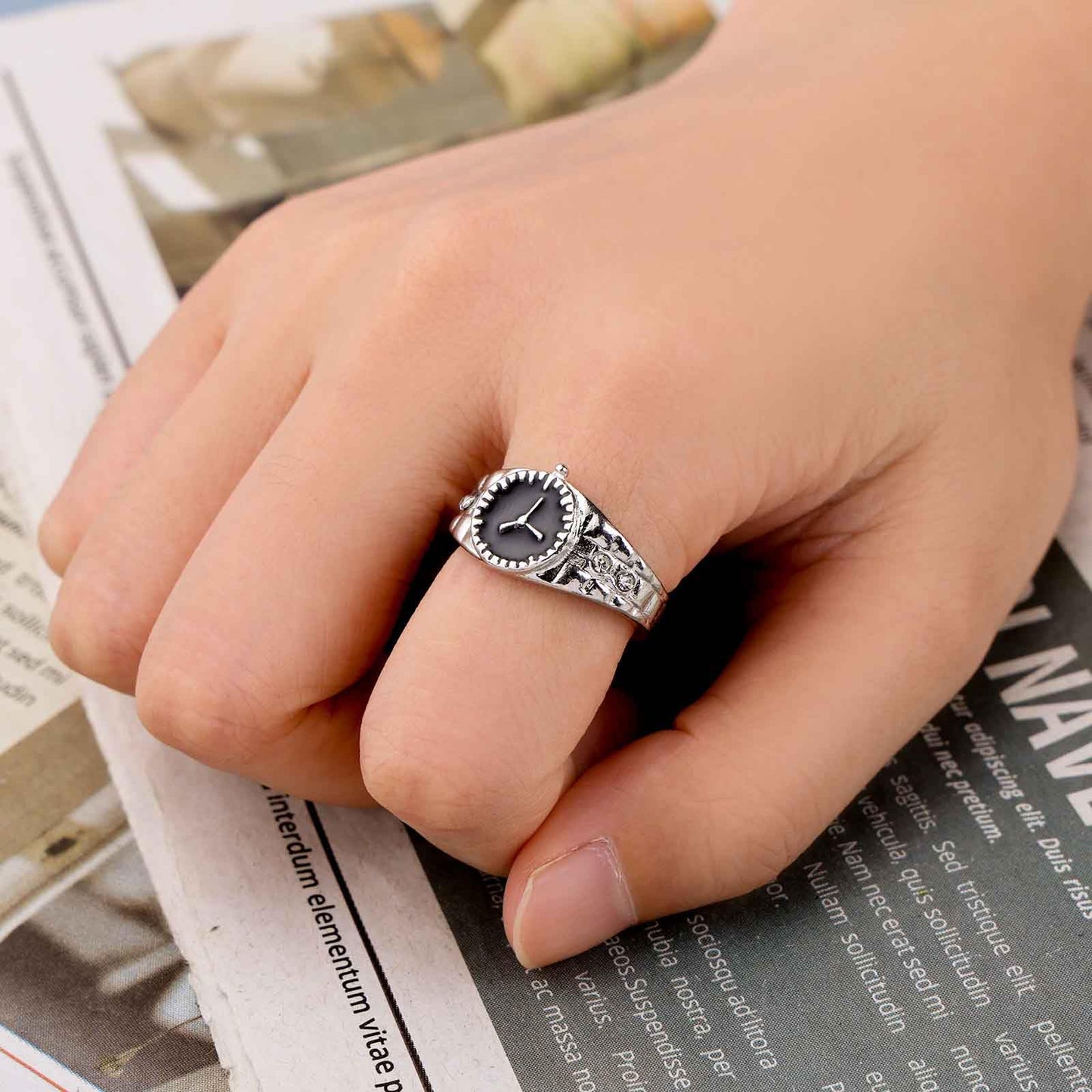 Andelaisi Boho Watch Finger Ring Vintage Watch Wrap Open Ring Gold Clock Open Knuckle Ring Watch Adjustable Stacking Ring Jewelry for Women