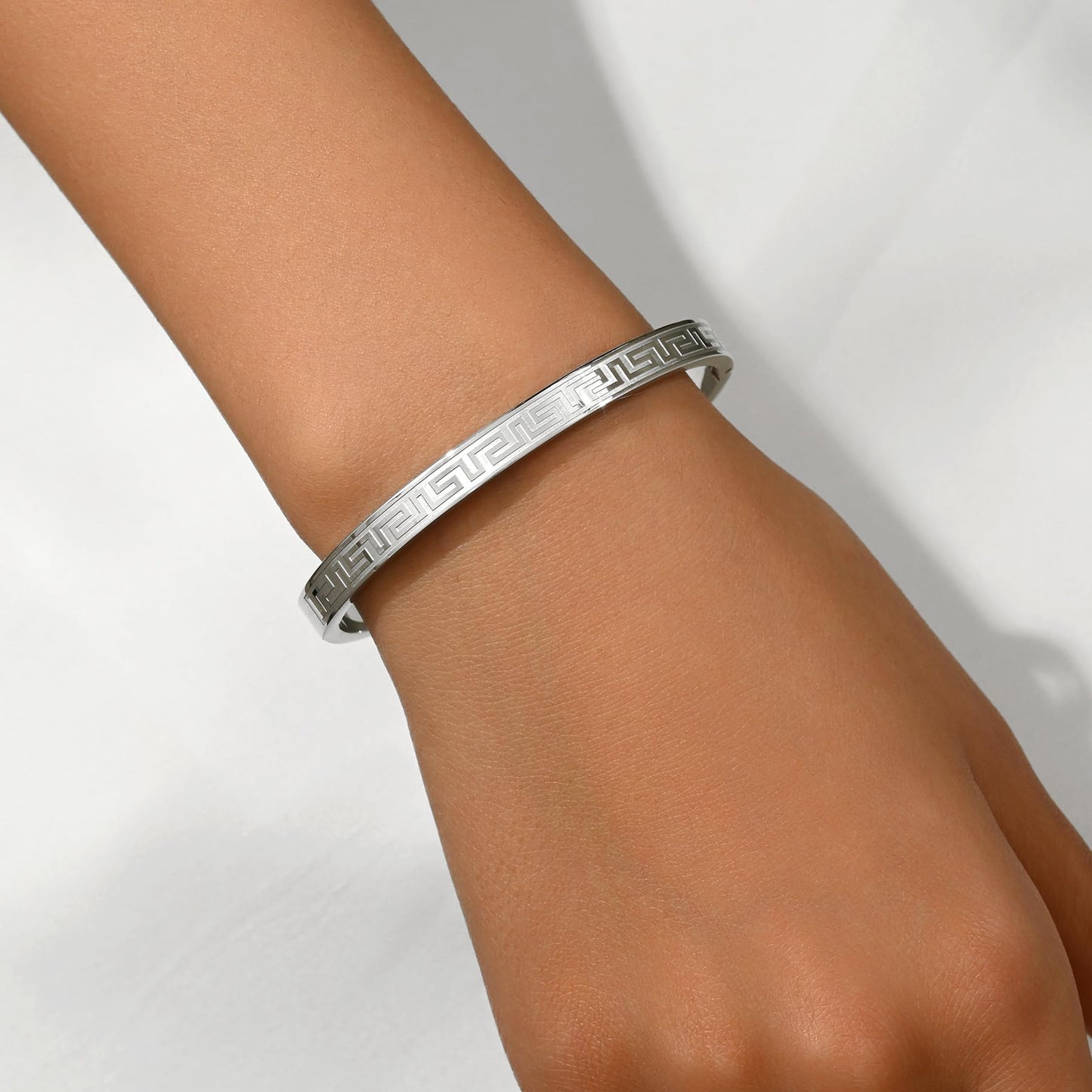 Gold bracelet for Women 18K Gold Plated Bamboo Watch Band Star Labyrinth Bangle Bracelets Dainty Stainless Steel Jewelry Gifts