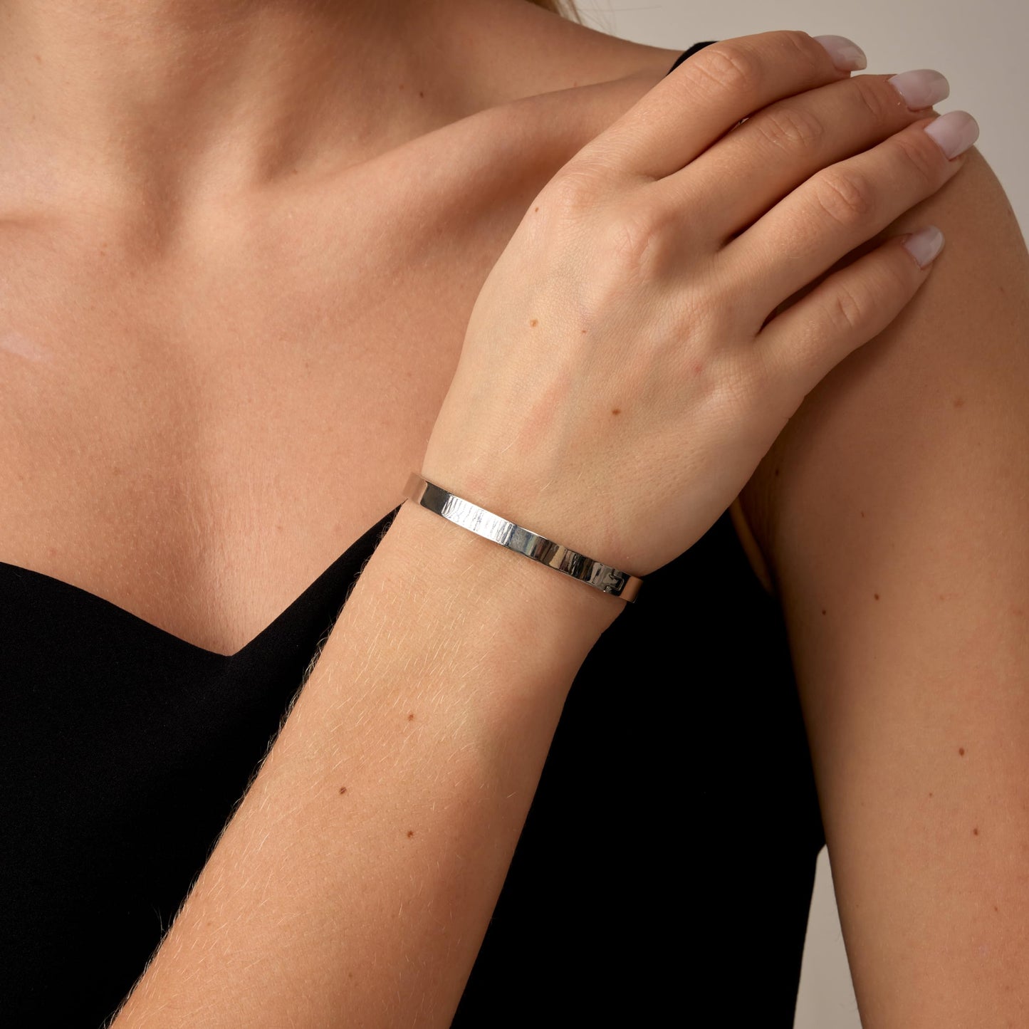 Gold bracelet for Women 18K Gold Plated Bamboo Watch Band Star Labyrinth Bangle Bracelets Dainty Stainless Steel Jewelry Gifts